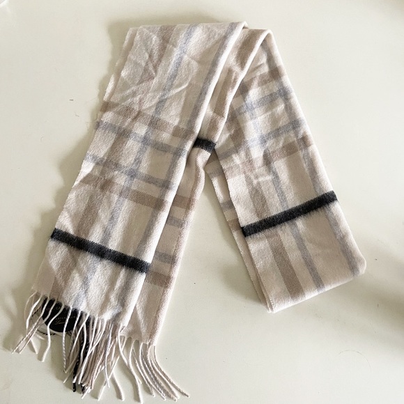 NWT 100% cashmere plaid scarf - Picture 4 of 6